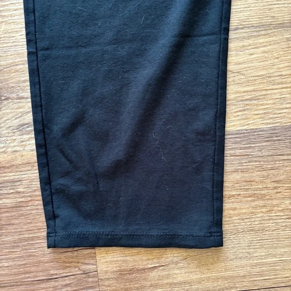 J. Jill Black Wearever Collection Smoothest Fit Slim Leg Knit Pants Sz. M (b2) - Picture 5 of 5